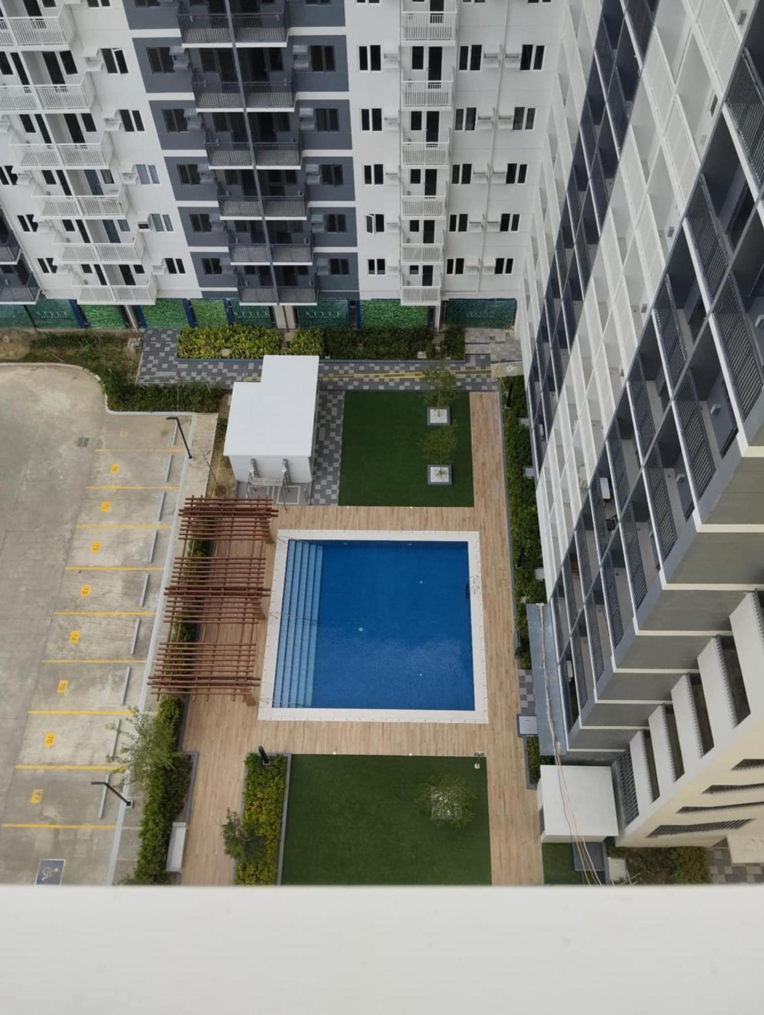 Rj Elite Escape 2Br Condo W Balcony Near Sm Iloilo ภายนอก รูปภาพ
