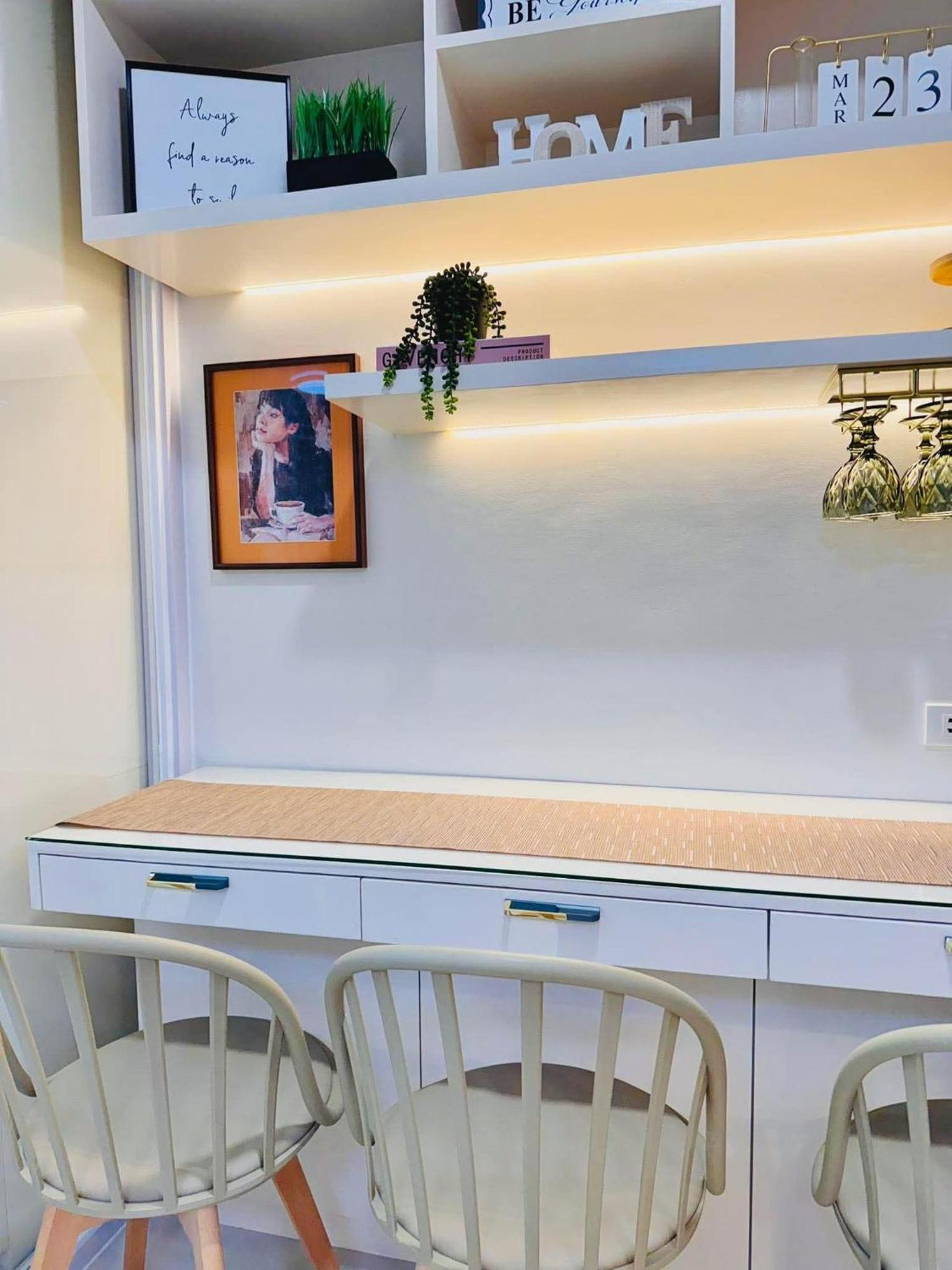 Rj Elite Escape 2Br Condo W Balcony Near Sm Iloilo ภายนอก รูปภาพ